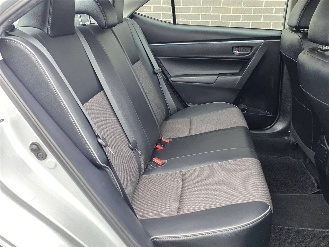 Toyota Corolla S Plus 6MT 2014