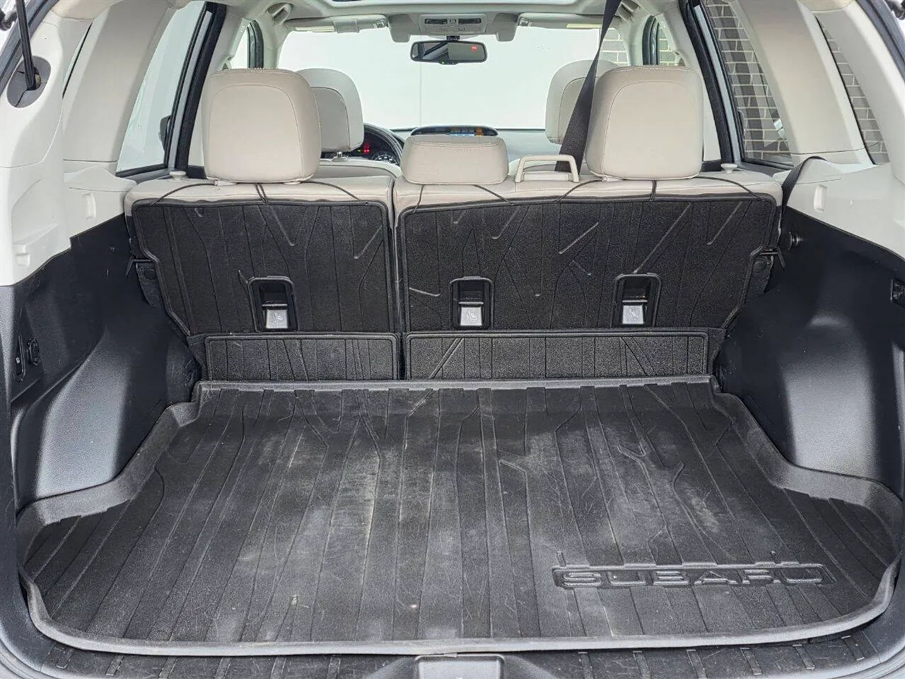 Subaru Forester 2.5i Touring 2014