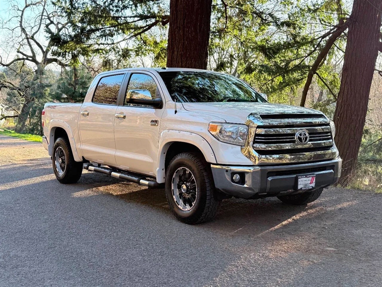 Toyota Tundra Platinum CrewMax 5.7L 4WD 2017