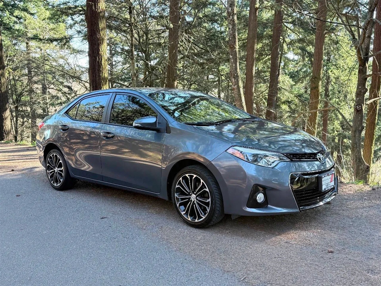Toyota Corolla S Plus 6MT 2015