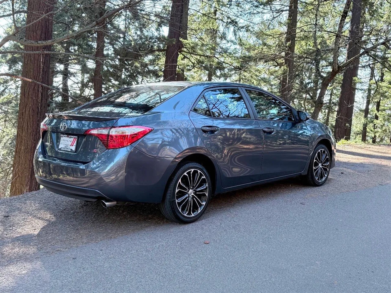 Toyota Corolla S Plus 6MT 2015