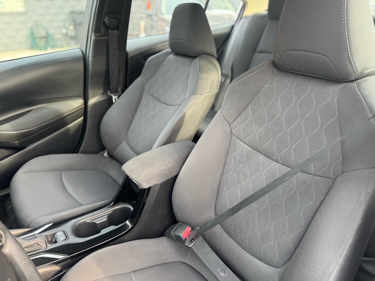 Toyota Corolla LE 2021