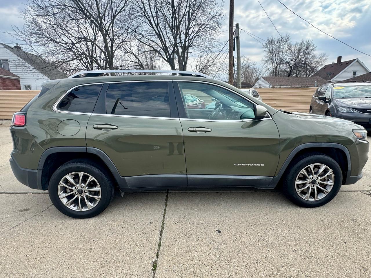 Jeep Cherokee Latitude Plus FWD 2019