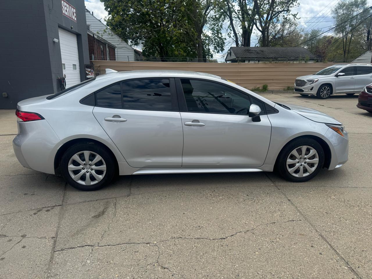 Toyota Corolla LE 2021