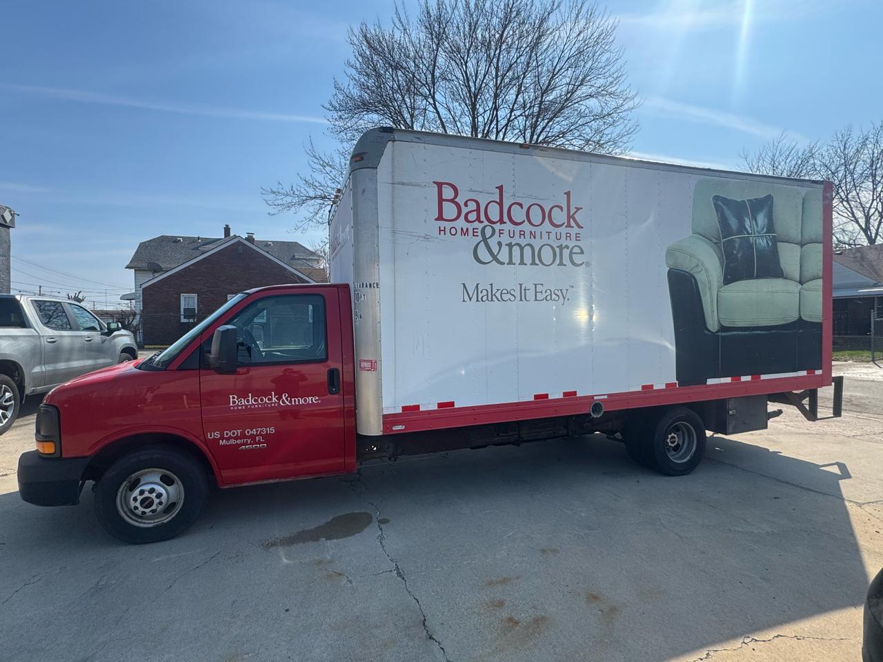 GMC Savana G4500 159 in. 2014