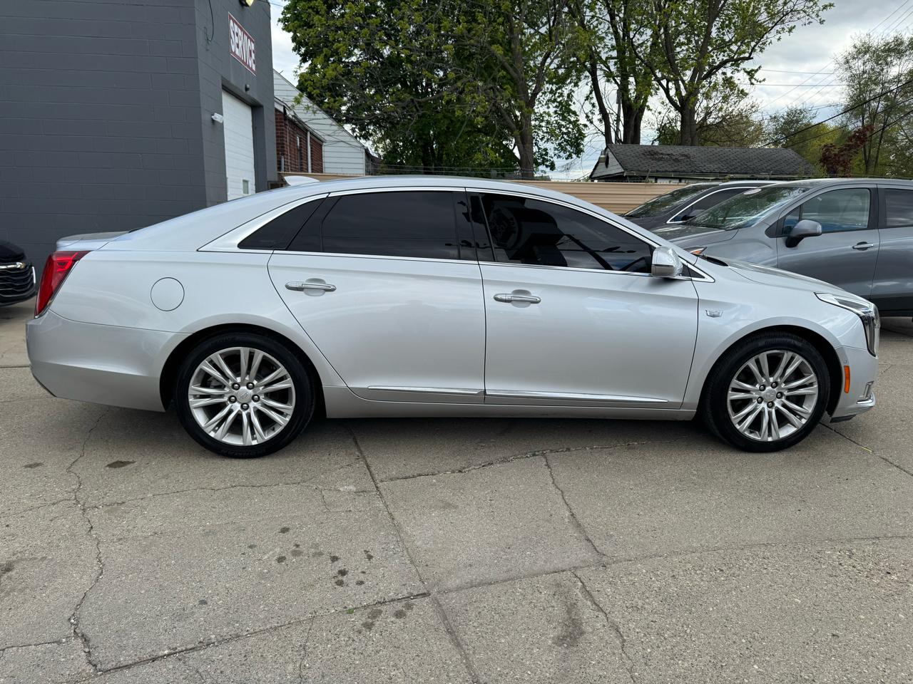 Cadillac XTS Luxury FWD 2019