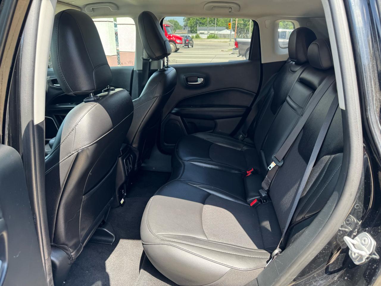 Jeep Compass Latitude FWD 2019