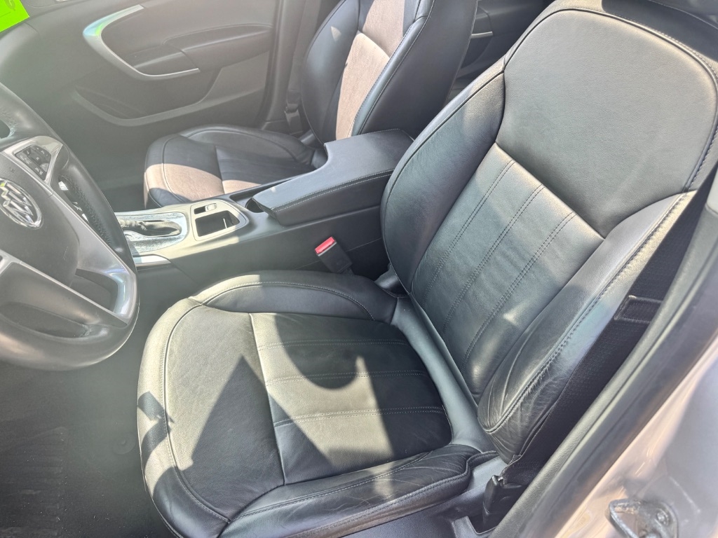 Buick Regal Base 2012 Buick Regal Base 2012