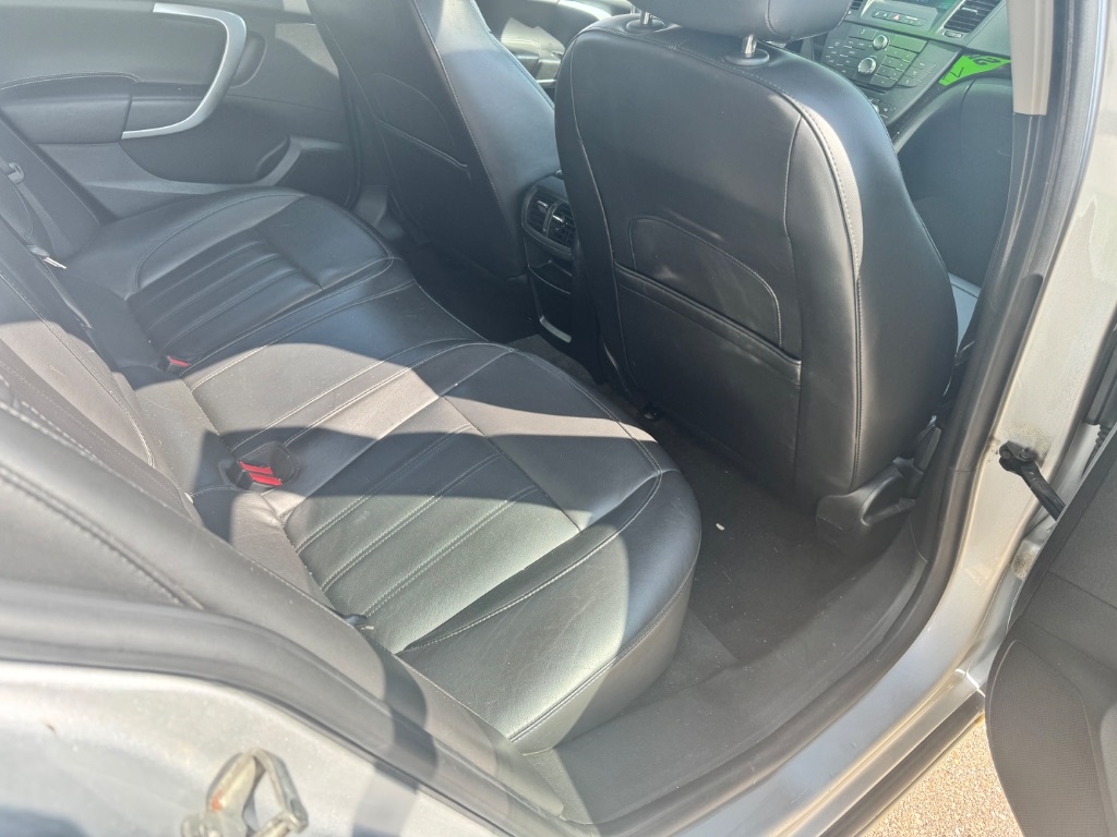 Buick Regal Base 2012 Buick Regal Base 2012
