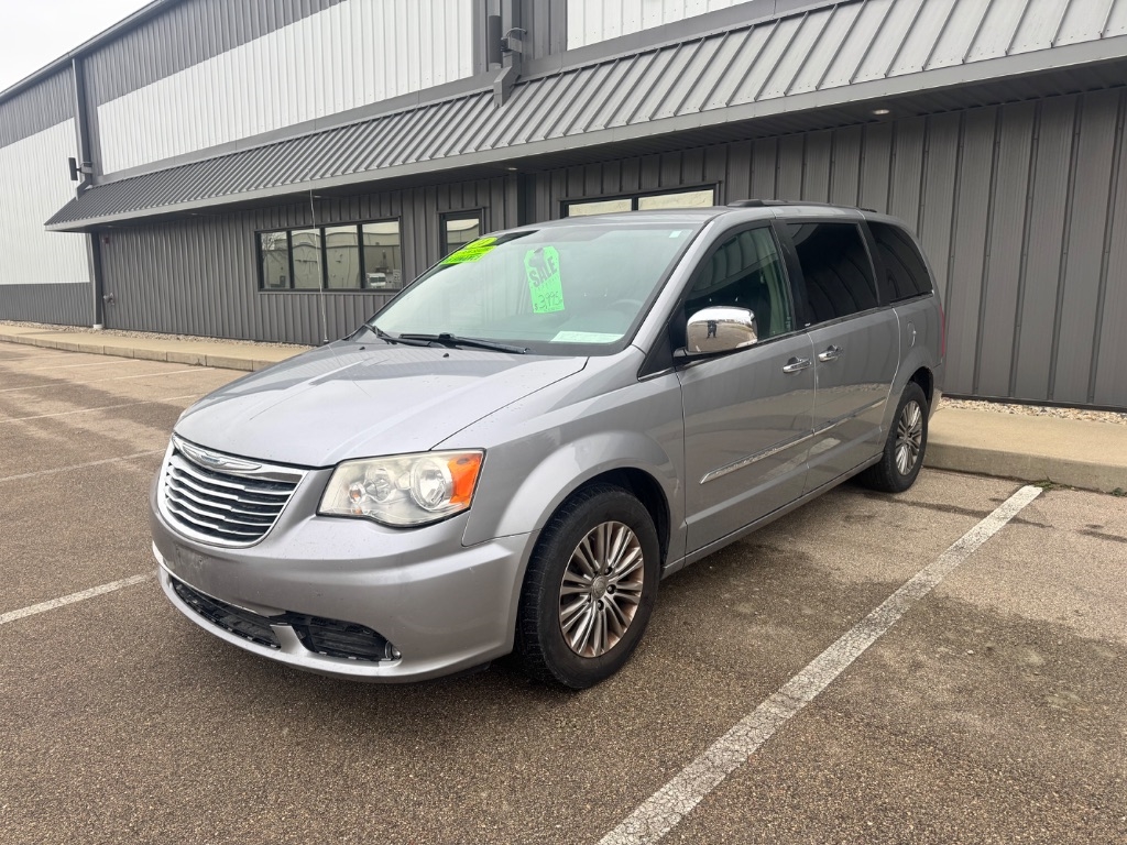 2014 Chrysler Town & Country Touring-L