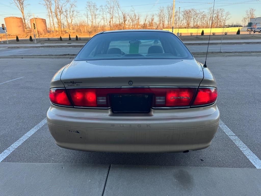 Buick Century Sedan 2004