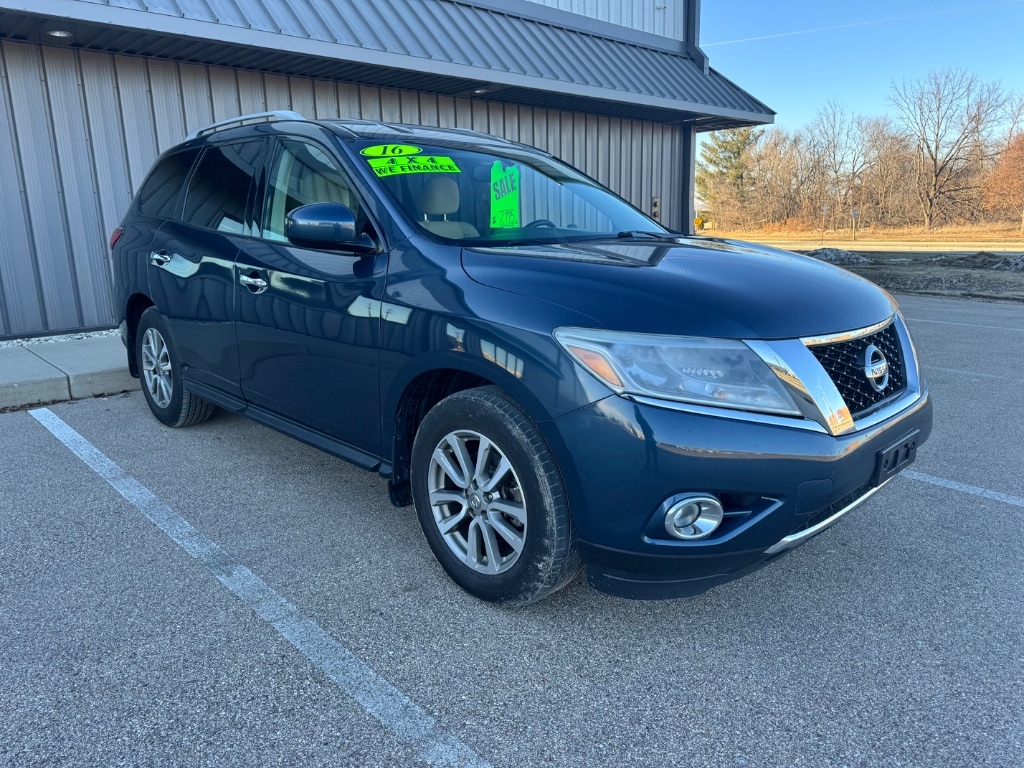 Nissan Pathfinder SL 4WD 2016