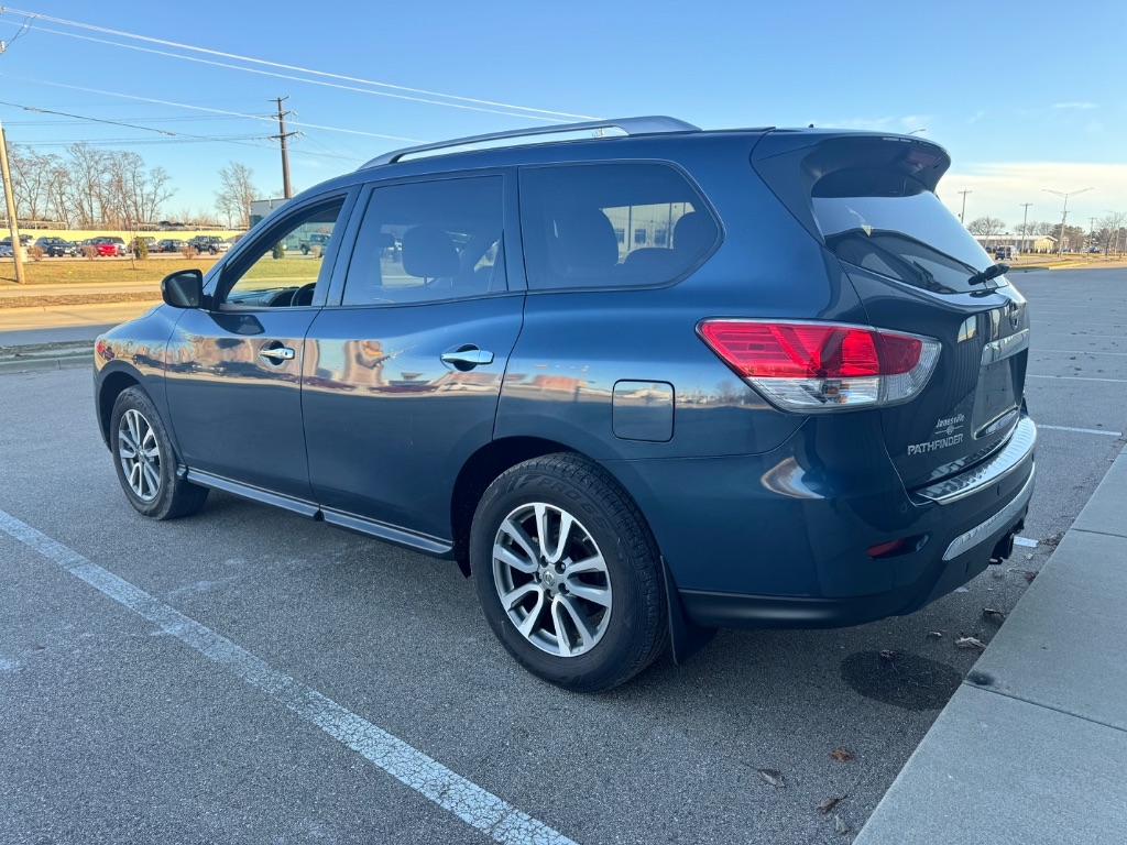 Nissan Pathfinder SL 4WD 2016