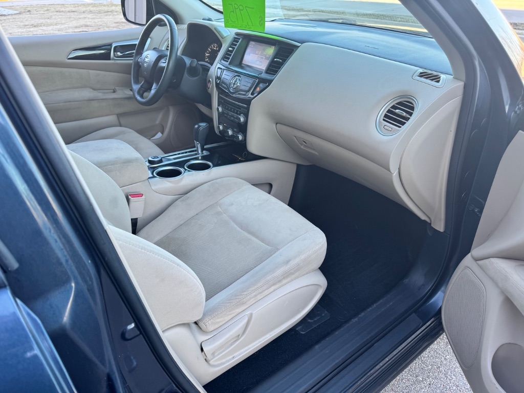 Nissan Pathfinder SL 4WD 2016