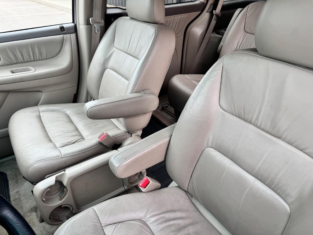 Honda Odyssey EX w/ Leather 2004