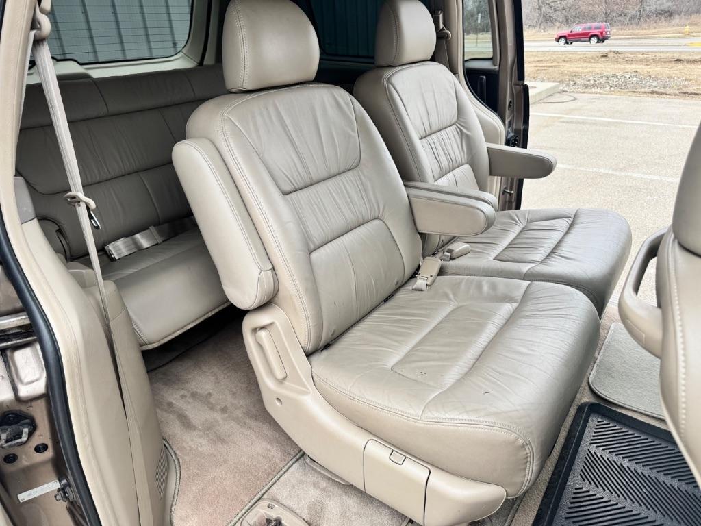 Honda Odyssey EX w/ Leather 2004