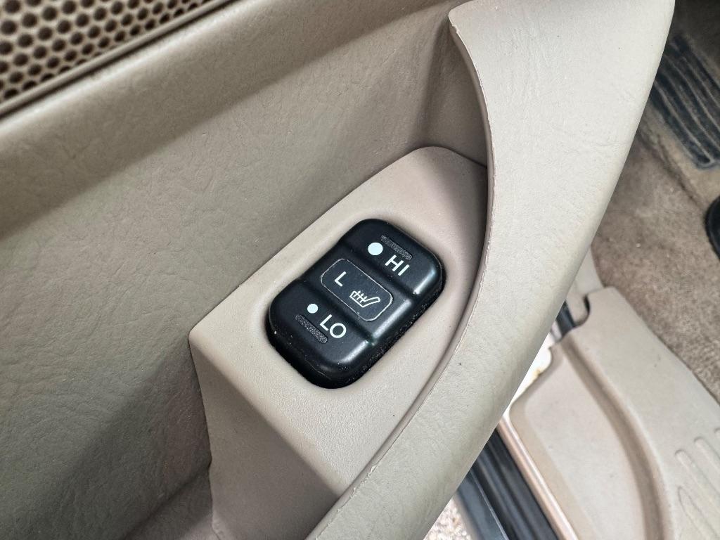 Honda Odyssey EX w/ Leather 2004