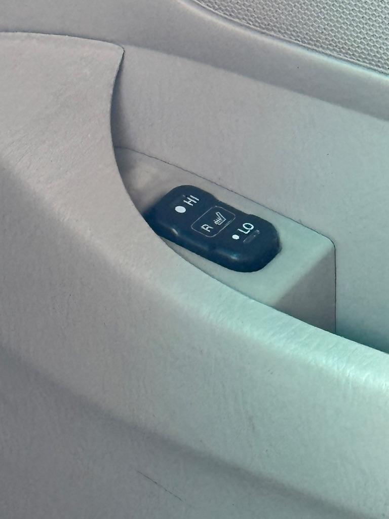 Honda Odyssey EX w/ Leather 2004