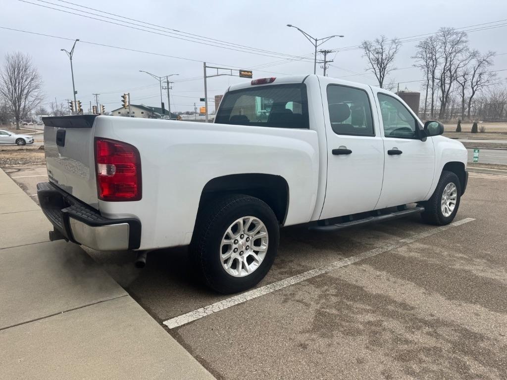 Chevrolet Silverado 1500 Work Truck Crew Cab Short Box 2WD 2011
