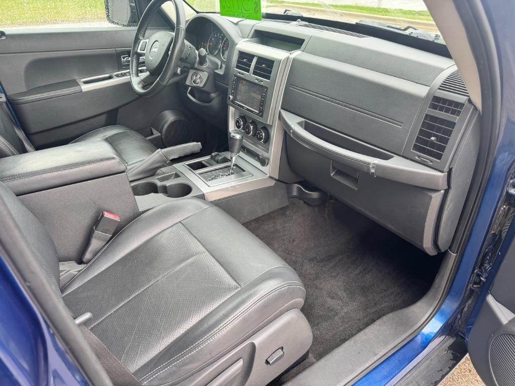 Jeep Liberty Limited 4WD 2010