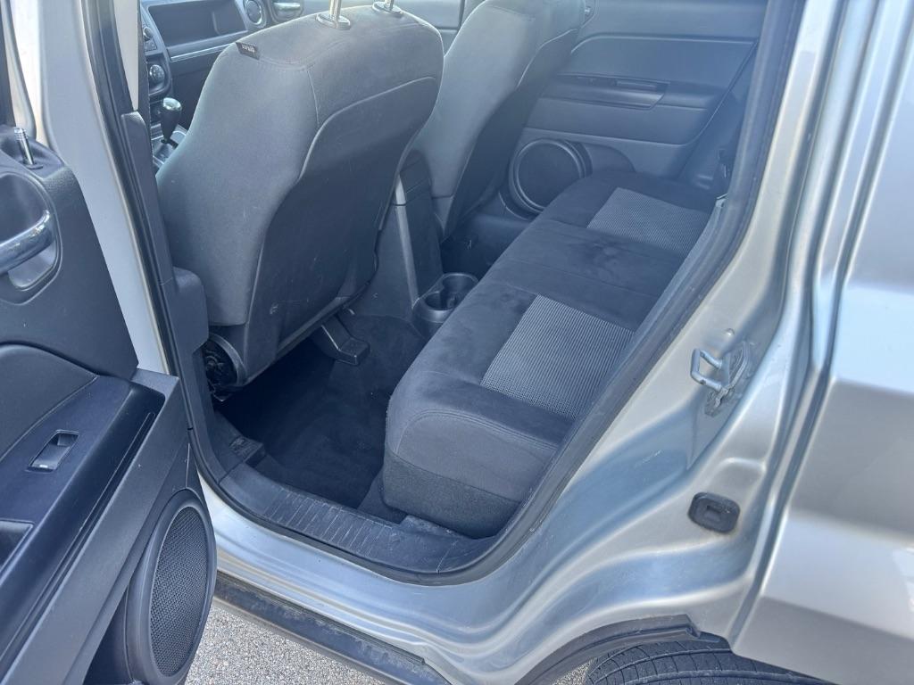 Jeep Patriot Sport 2WD 2012