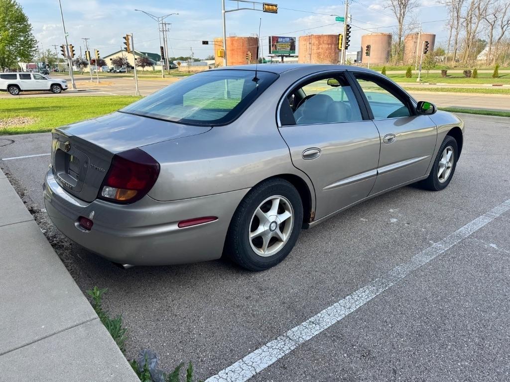 Oldsmobile Aurora 3.5L Sedan 2002