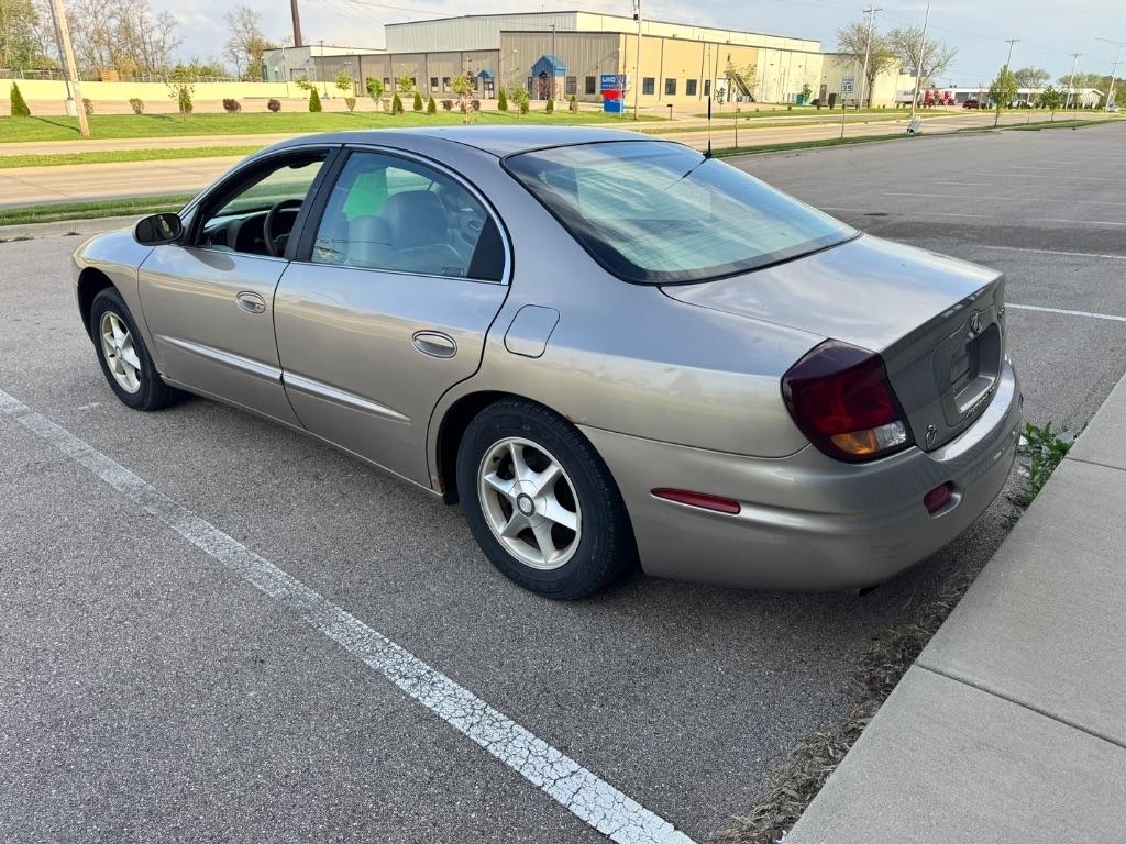 Oldsmobile Aurora 3.5L Sedan 2002