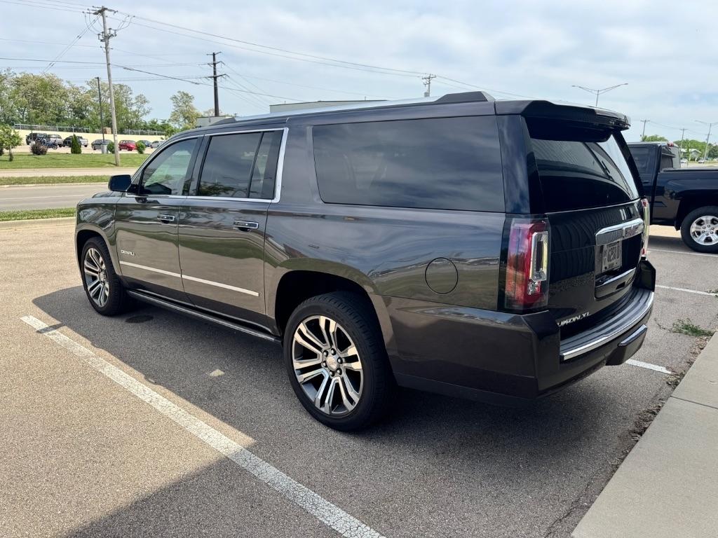 GMC Yukon XL Denali 4WD 2016