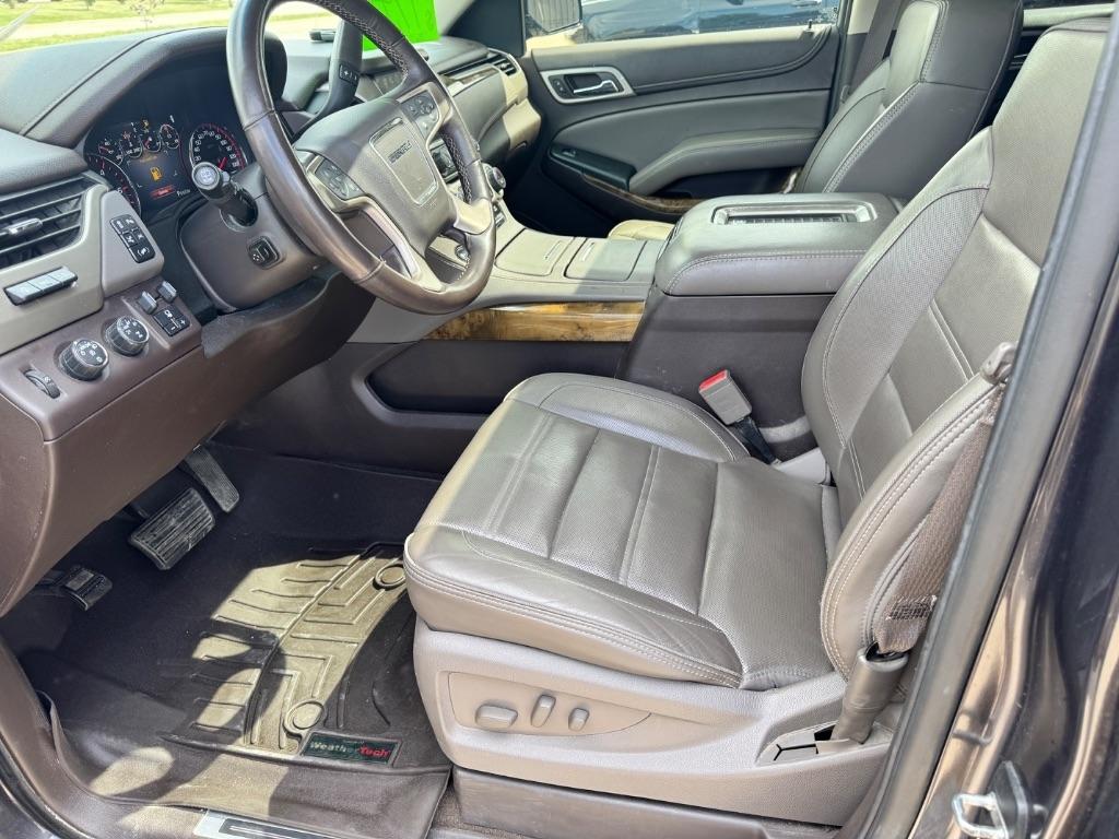 GMC Yukon XL Denali 4WD 2016