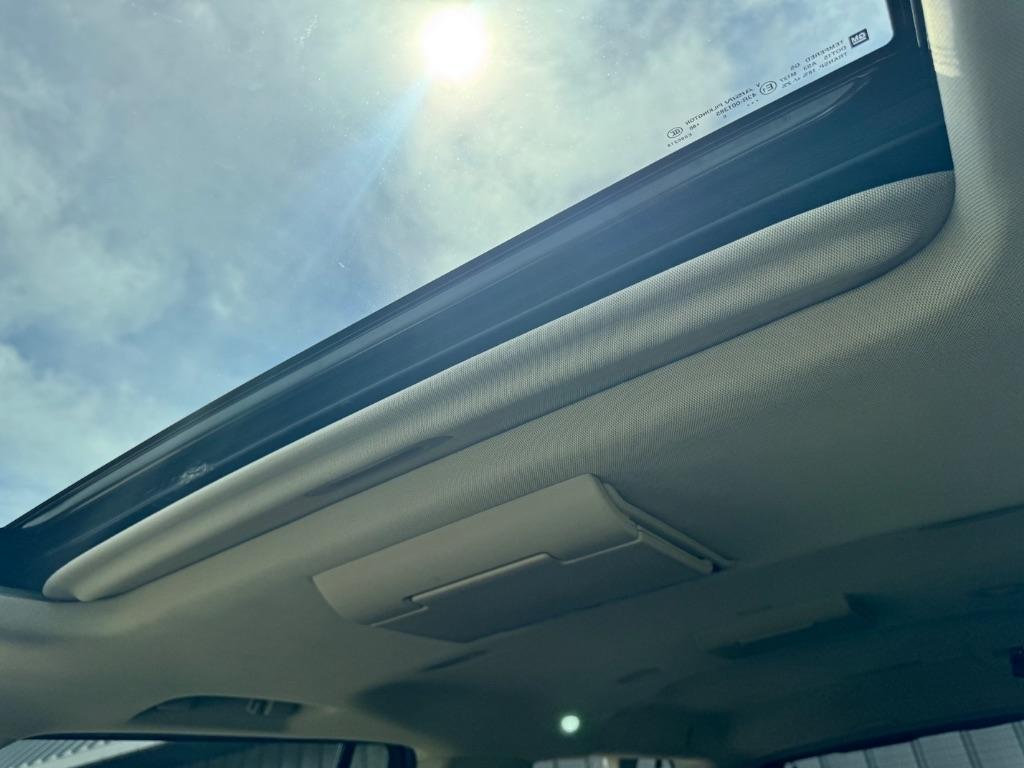 GMC Yukon XL Denali 4WD 2016