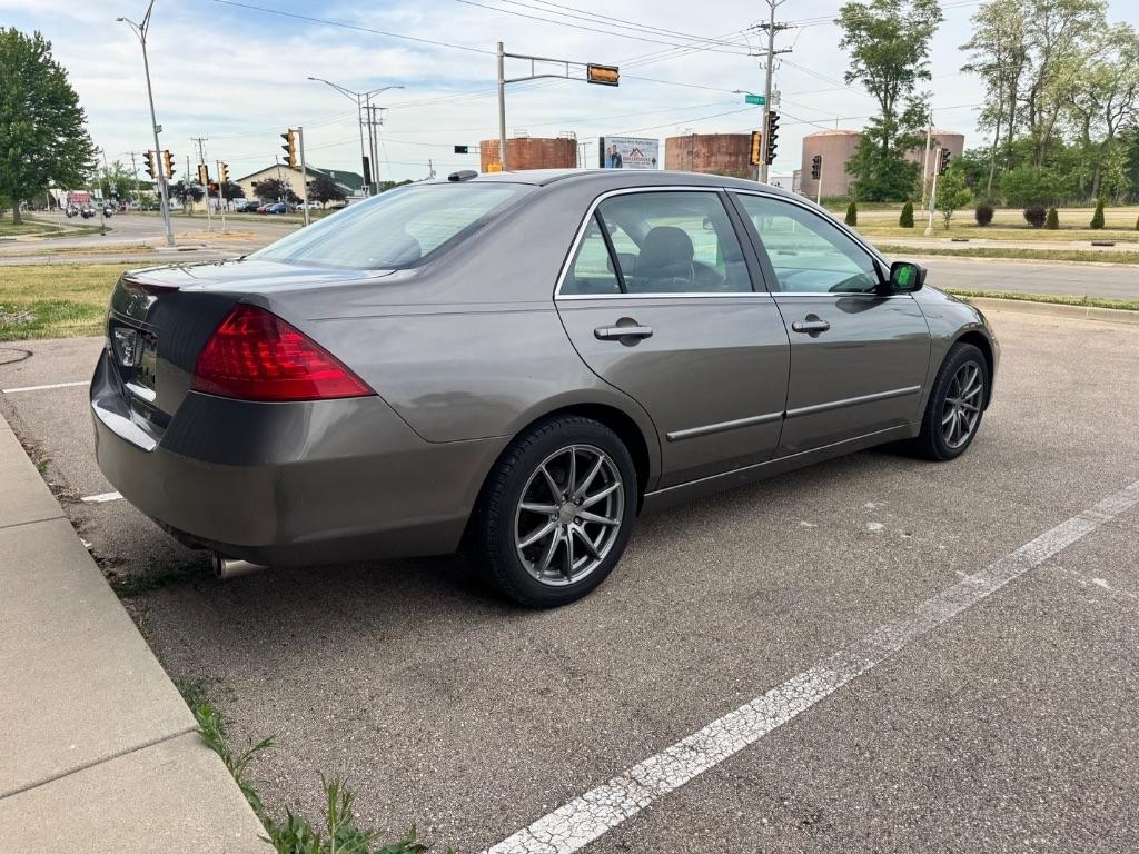 Honda Accord EX V-6 Sedan AT w/ XM Radio 2006
