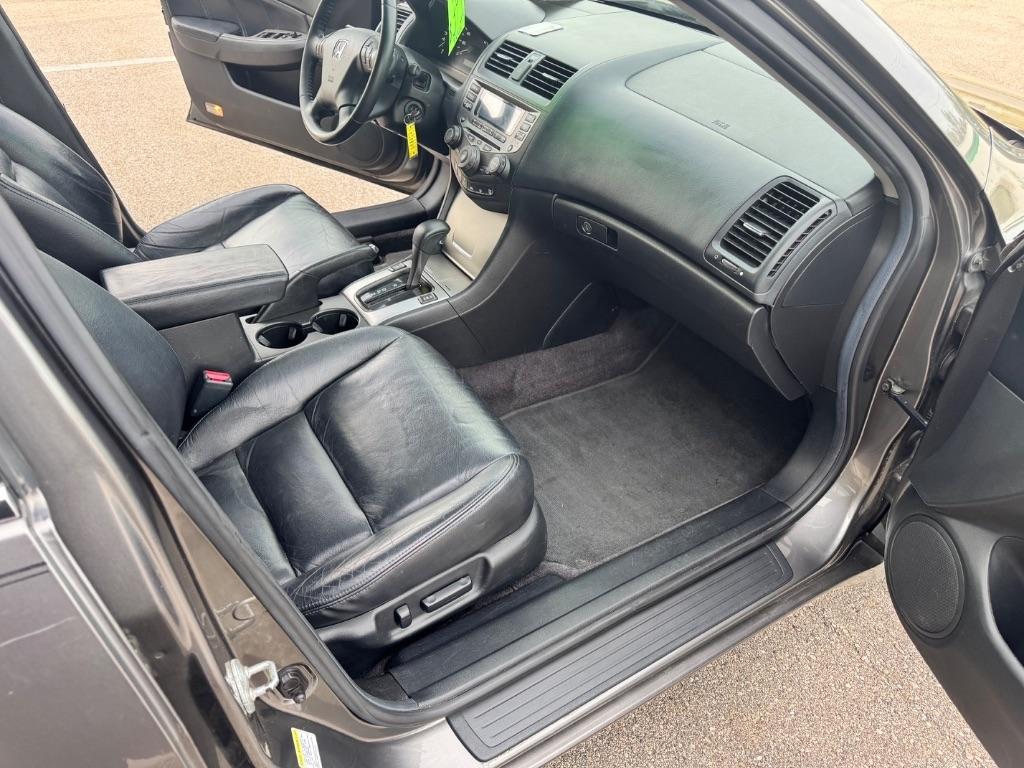 Honda Accord EX V-6 Sedan AT w/ XM Radio 2006