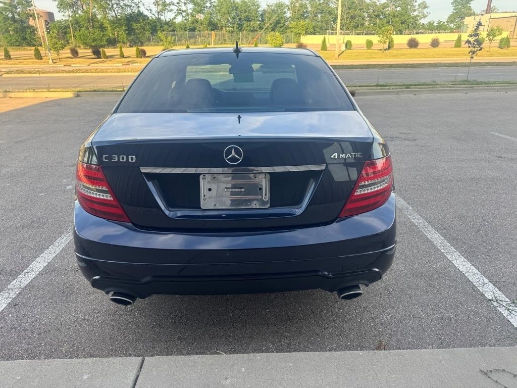 Mercedes-Benz C-Class C300 4MATIC Sport Sedan 2012