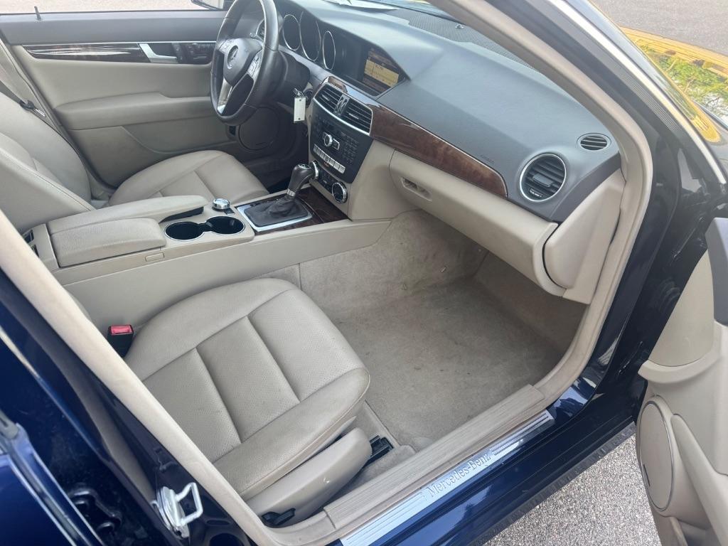 Mercedes-Benz C-Class C300 4MATIC Sport Sedan 2012