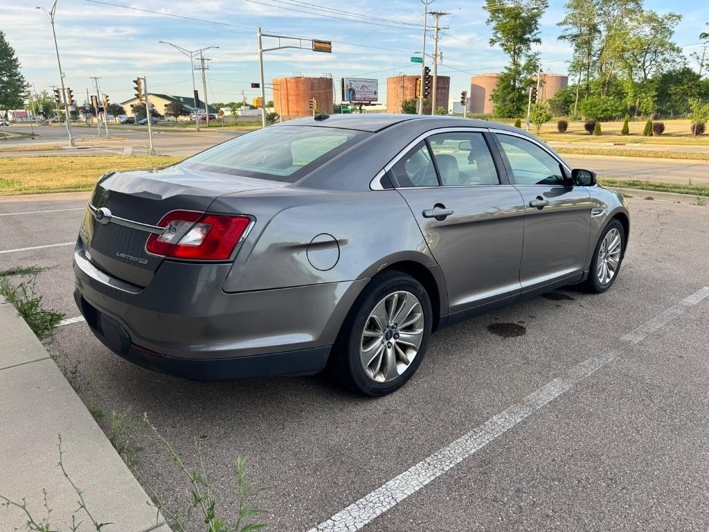 Ford Taurus Limited AWD 2012