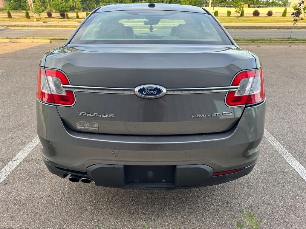 Ford Taurus Limited AWD 2012