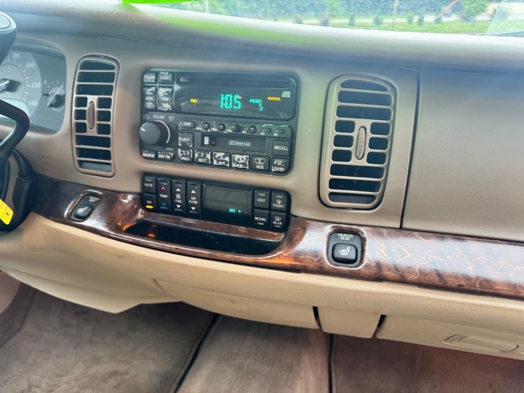 Buick Park Avenue Sedan 2005