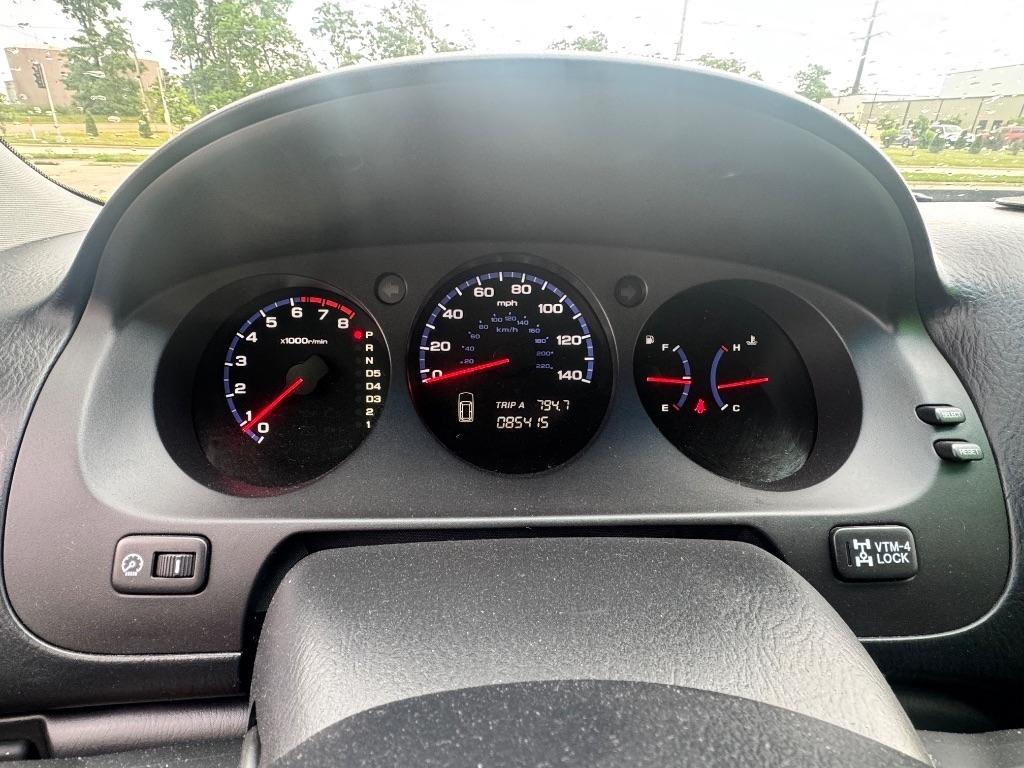 Volkswagen Routan SEL w/Nav 2011