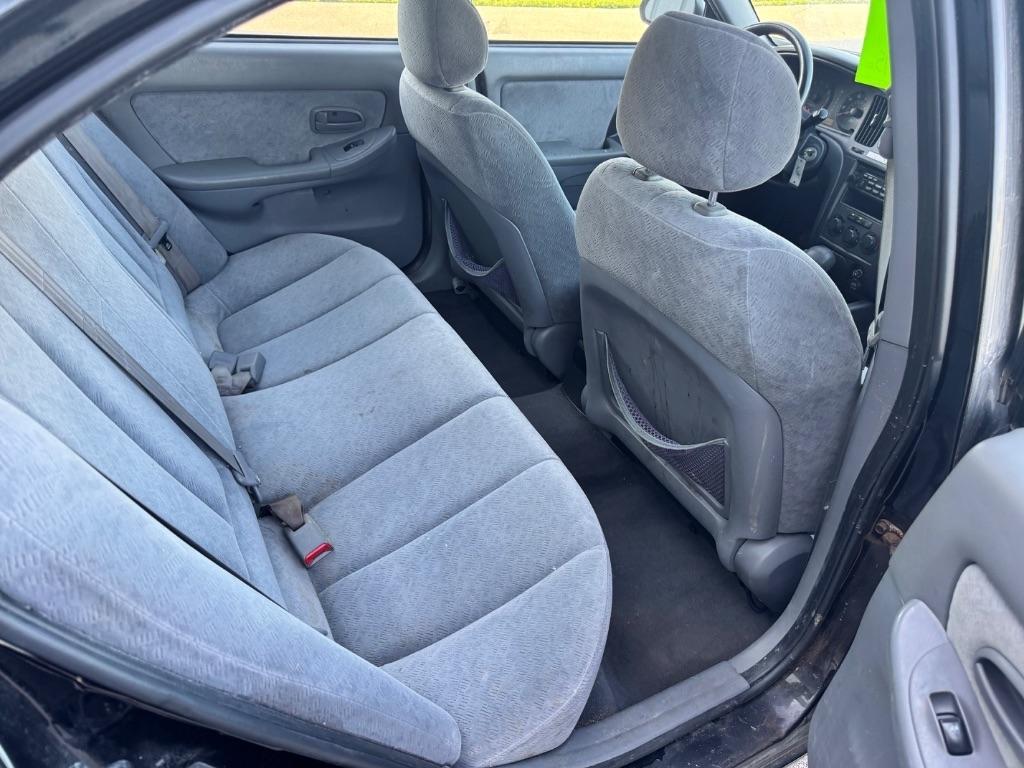 Hyundai Elantra GLS 4-Door 2005