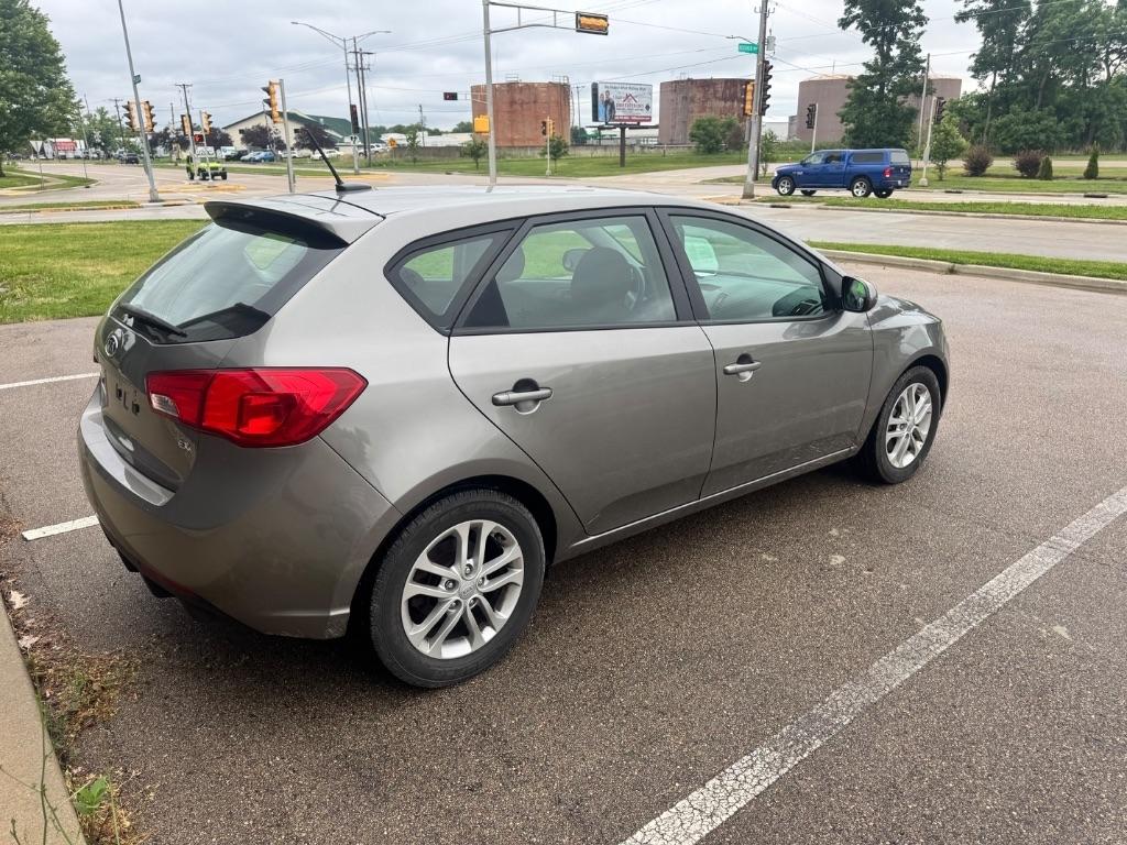 Kia Forte 5-Door EX 2011