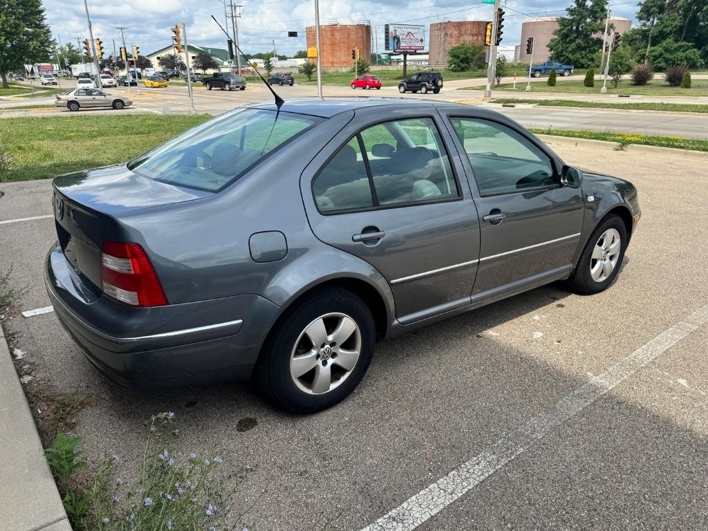 Volkswagen Jetta GLS 2.0L PZEV 2005