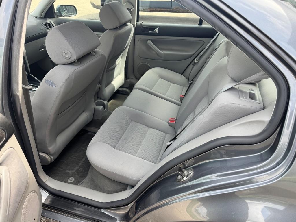 Volkswagen Jetta GLS 2.0L PZEV 2005
