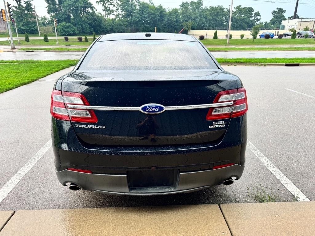 Ford Taurus SEL FWD 2013