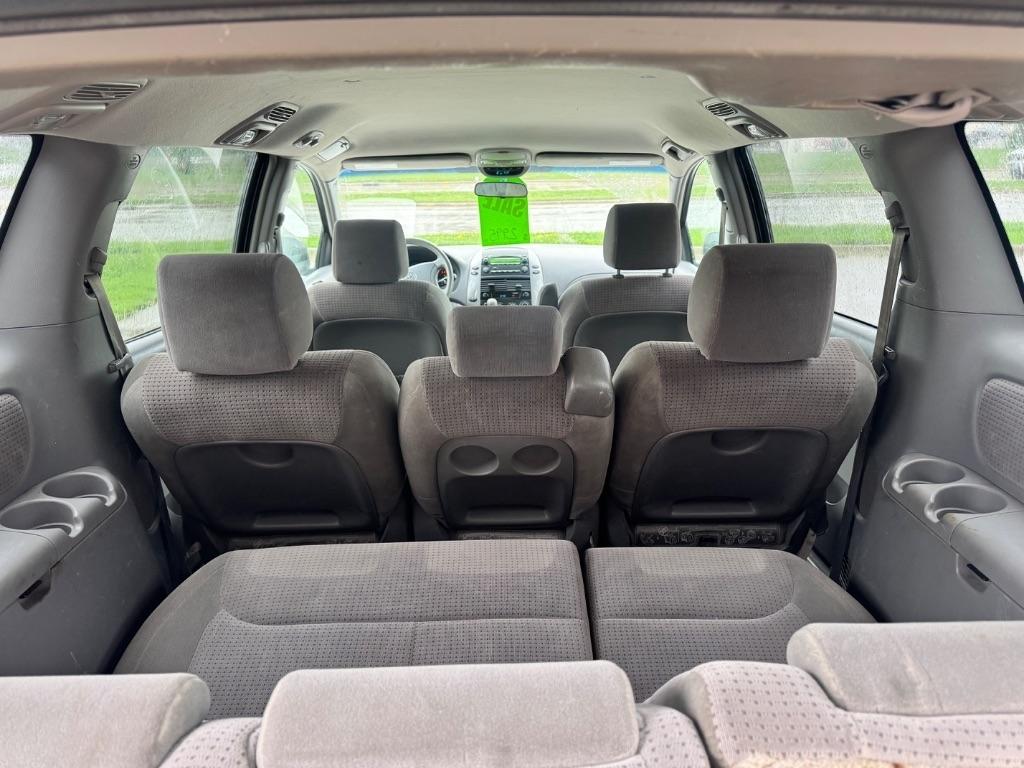 Toyota Sienna LE 7-Passenger 2006