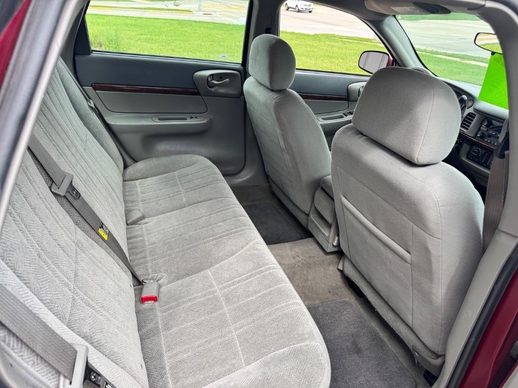 Chevrolet Impala Base 2005