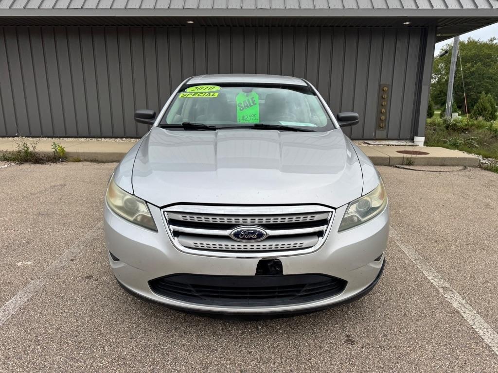 Ford Taurus SE FWD 2010