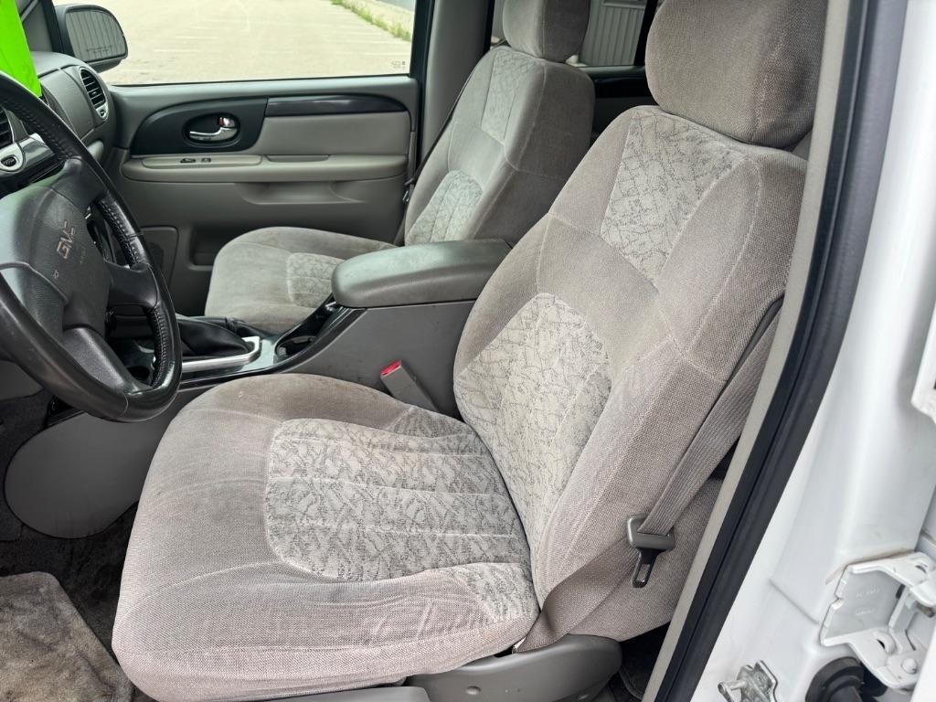 GMC Envoy SLE 4WD 2004