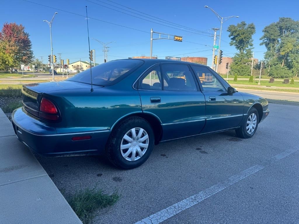 Oldsmobile Eighty Eight LS 1998