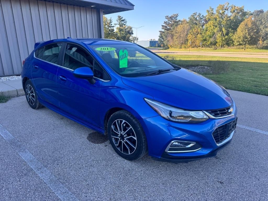 Chevrolet Cruze LT Manual Hatchback 2017