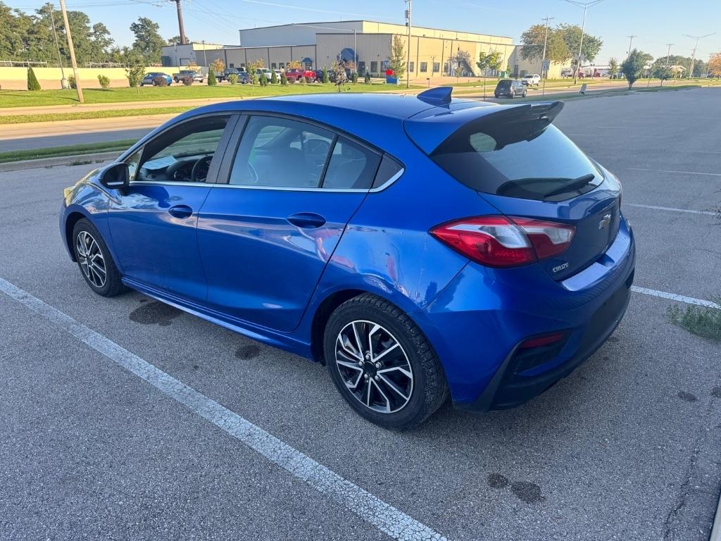Chevrolet Cruze LT Manual Hatchback 2017